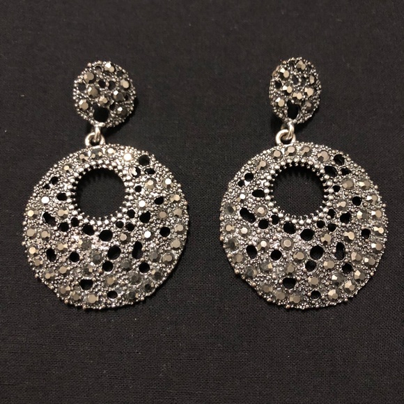Oval Graphite Earrings - Picture 1 of 2